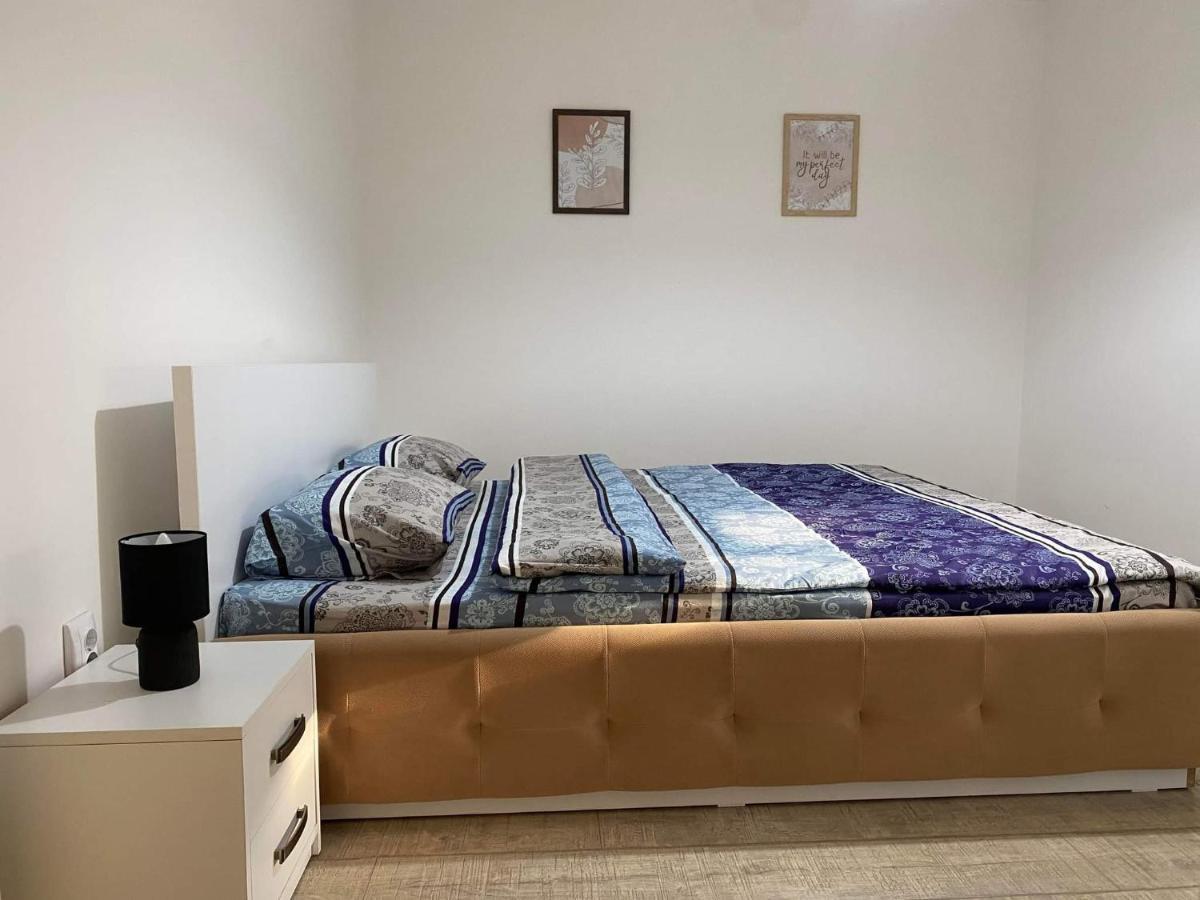 The Best Apartament Central Hunedoara Exterior foto